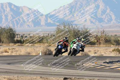 media/Dec-07-2025-CVMA (Sun) [[3e7d2de5dc]]/Race 17-Amateur Formula Middleweight/